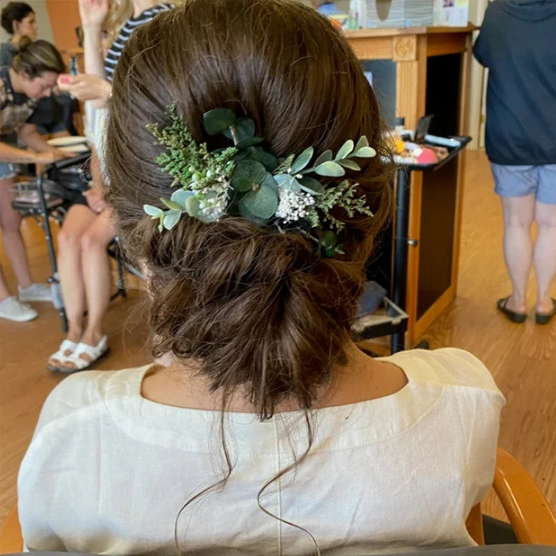 Greenery  Handmade Eucalyptus Bridal Hair Comb, Boho Wedding Headpiece, Romantic Dried Flower Comb for Bridesmaids supplies