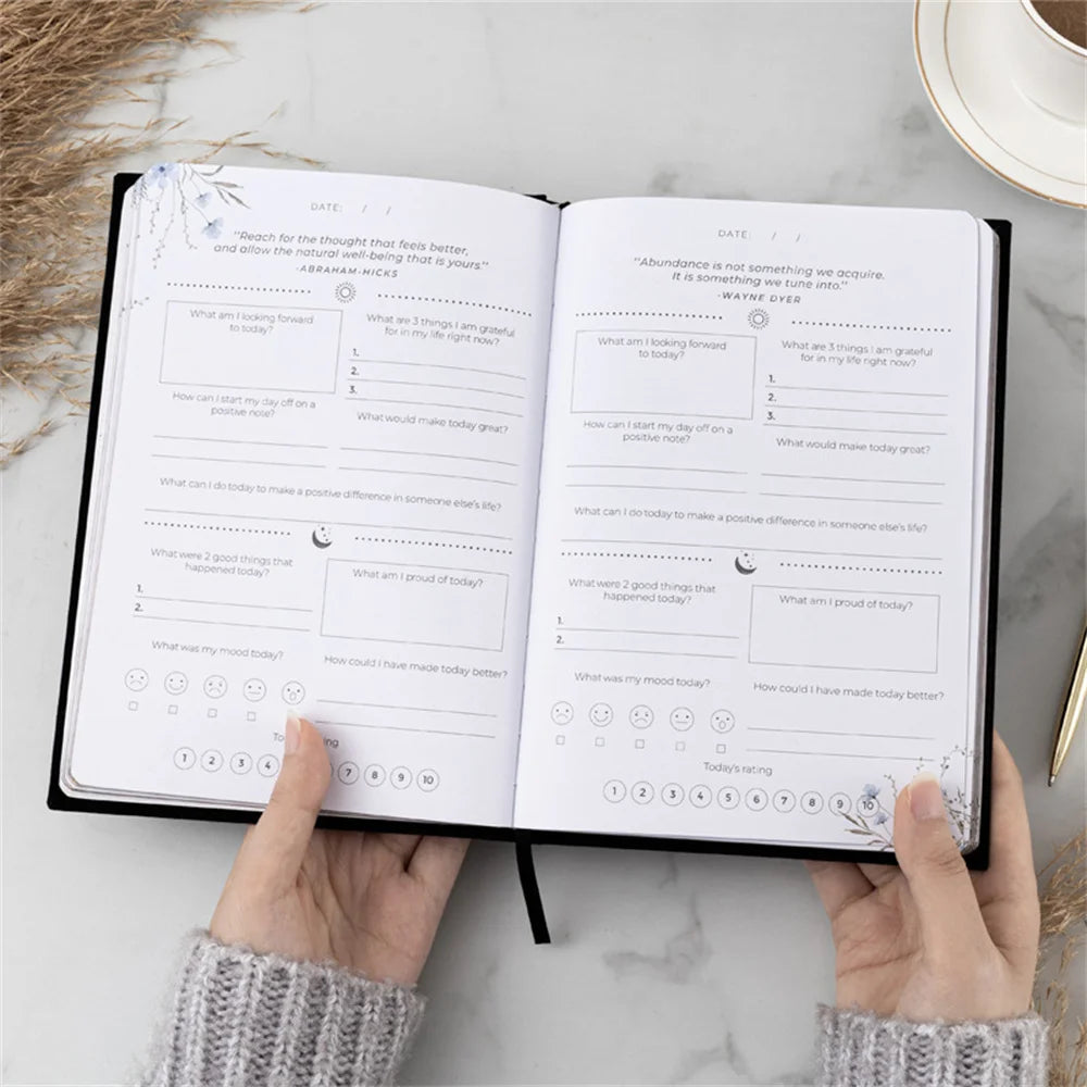 Gratitude Journal
Five-minute Journal
Happy Book
Self-help Diary
Cloth Cover Notebook