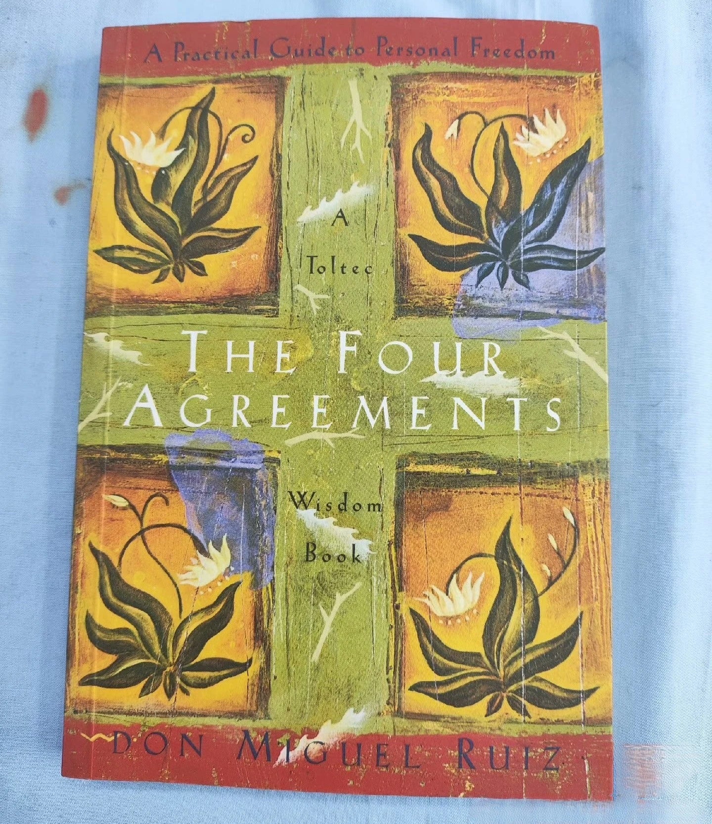 new The Four Agreements: A Practical Guide To Personal Freedom By Don Miguel Ruiz Success Self-help English Book